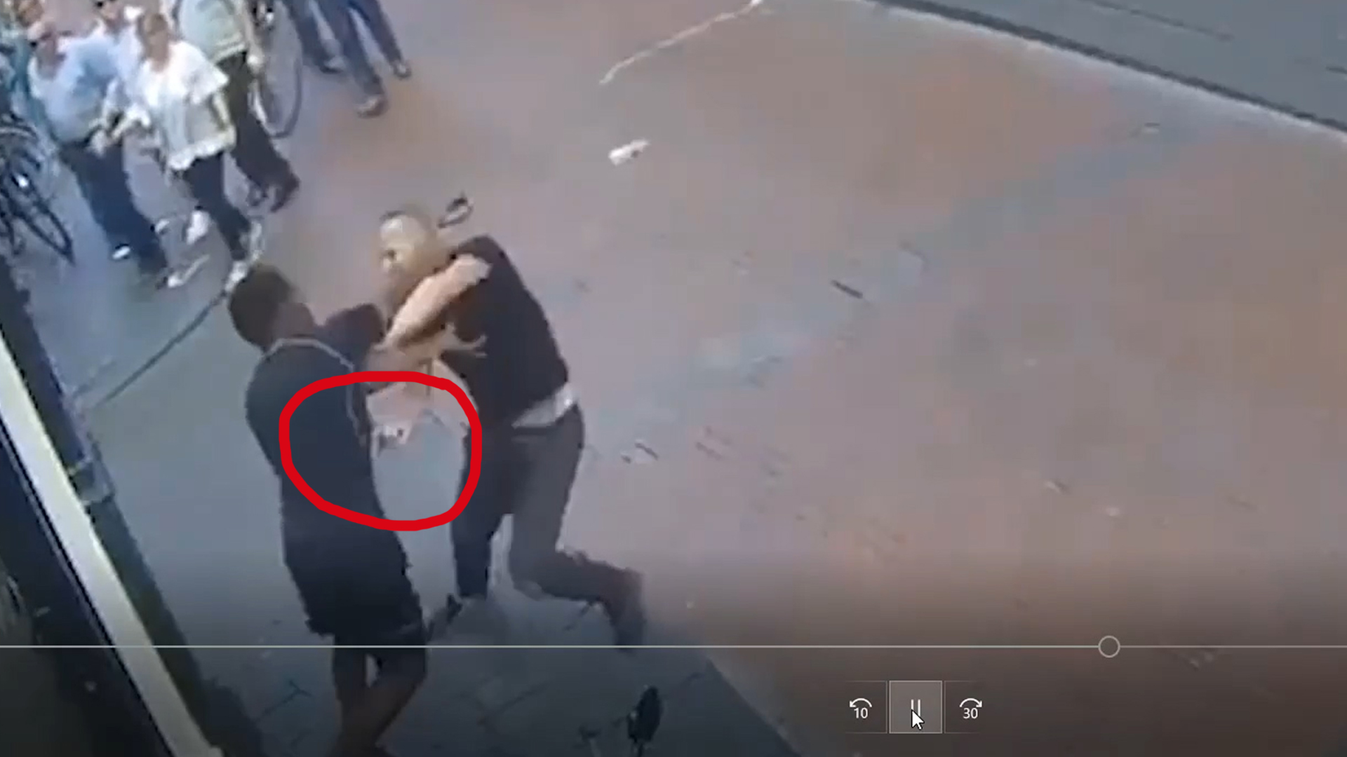 Reality Messerangriff Fußgängerzone1
